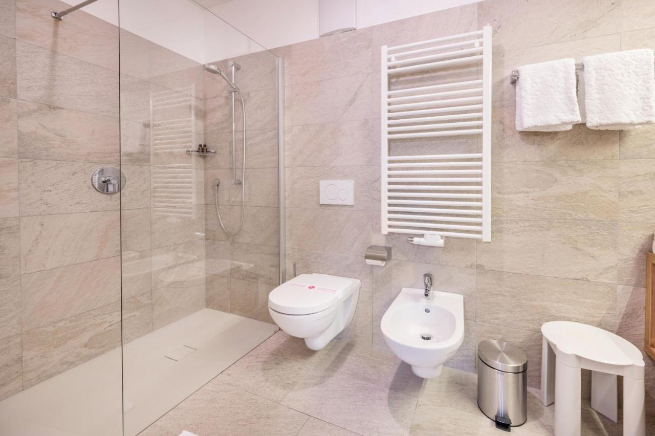 Apartamento Haus Zur Vogelweide App 1 Dobbiaco Exterior foto